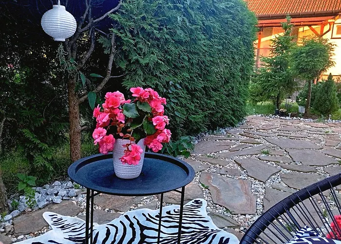 Utulny Zahradny Domcek Pre 2 Osoby Pri Slovenskom Raji Semesterbostad *